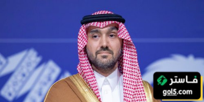 وزير الرياضة يشيد بأداء الهلال بعد التعادل مع ريال مدريد