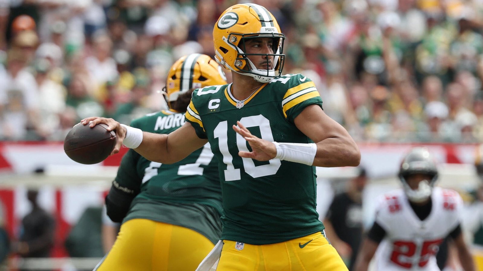 Today's top games to watch, best bets, odds: Panthers vs. Packers, Kings vs. Pelicans and more
